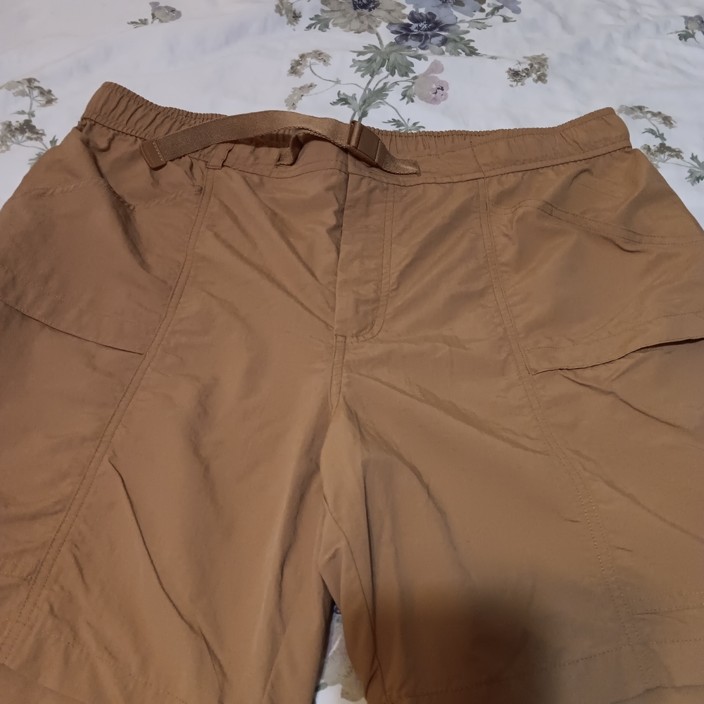 Eddie Bauer Men's Cargo Shorts - Tan